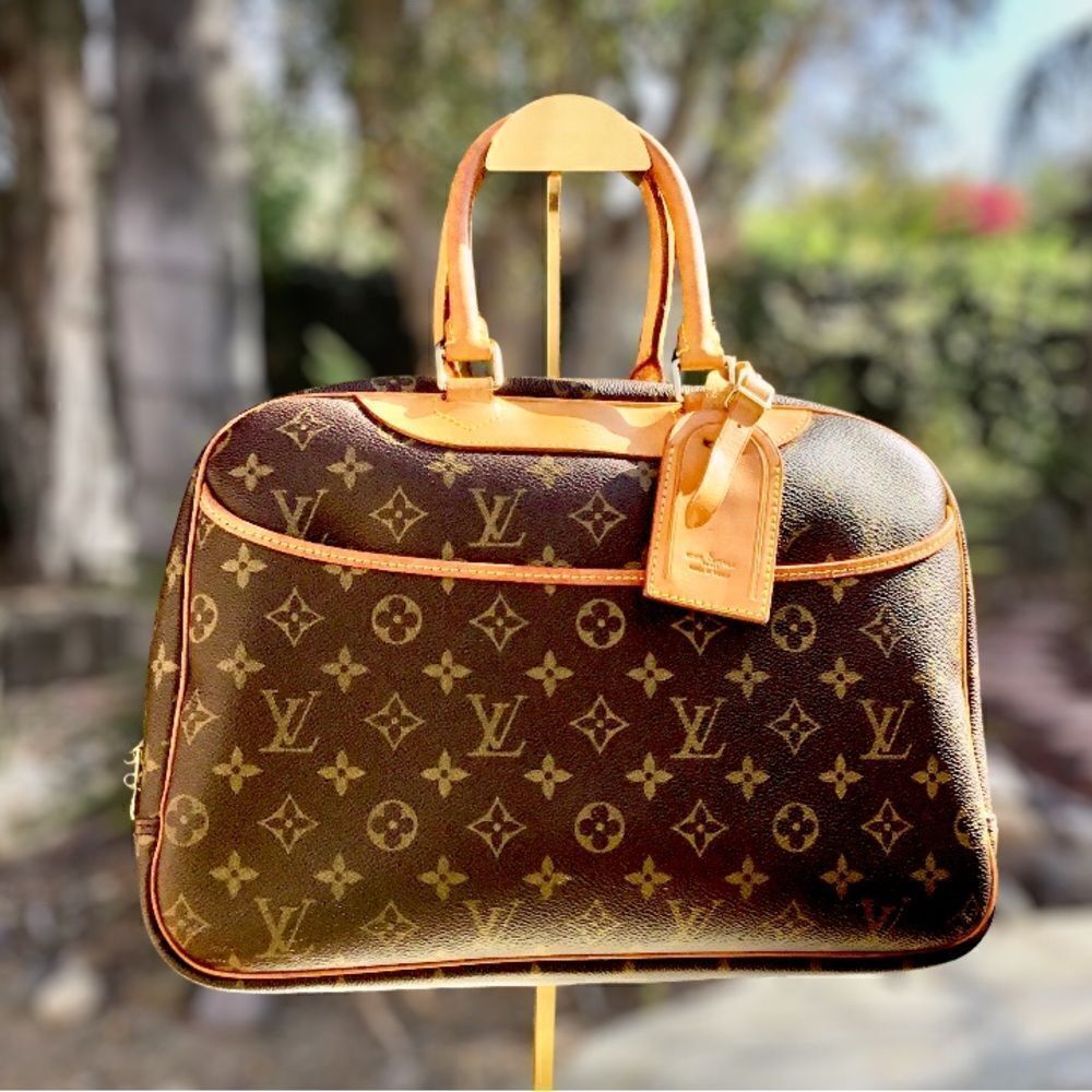 LOUIS VUITTON MONOGRAN TROUVILLE IN EUC - Picture 2 of 13